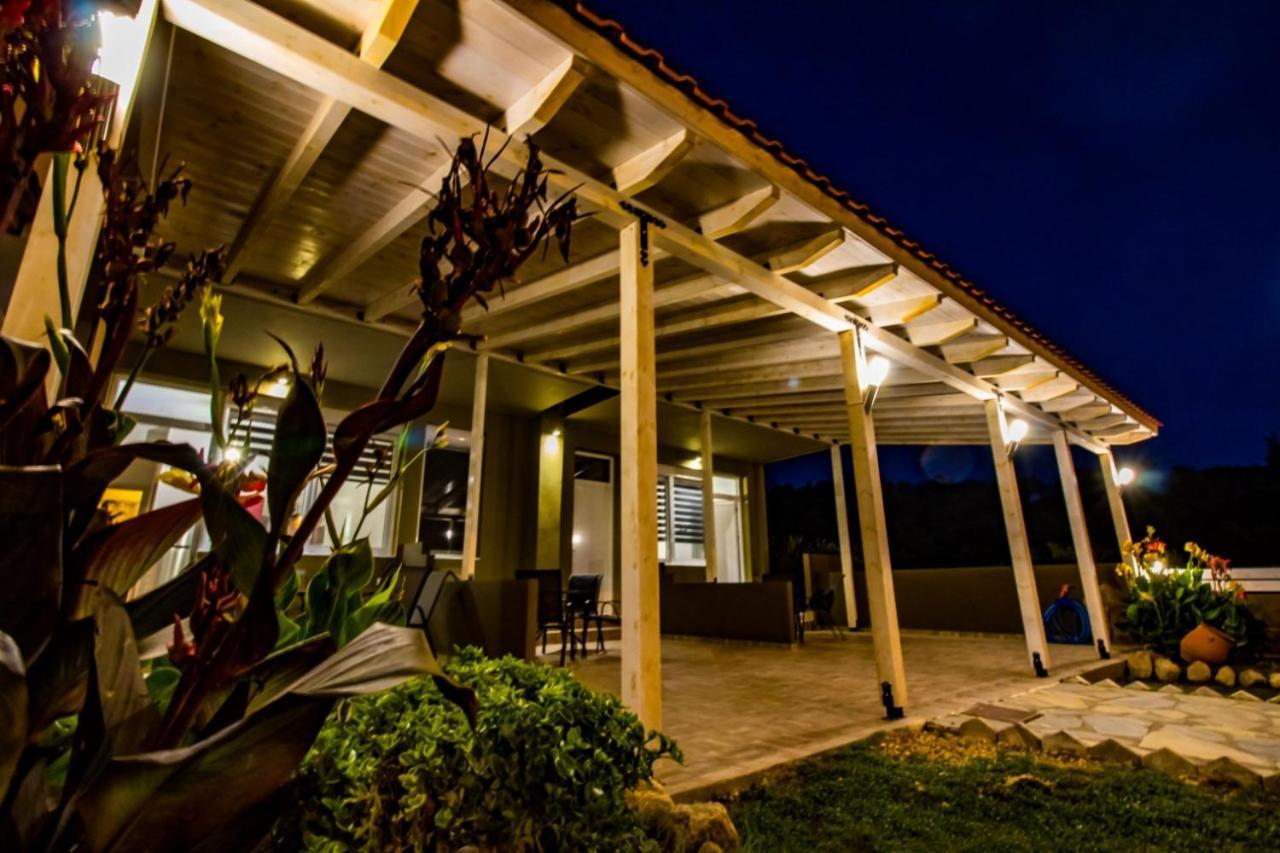 Vickyvillas Néos Marmarás Exterior foto