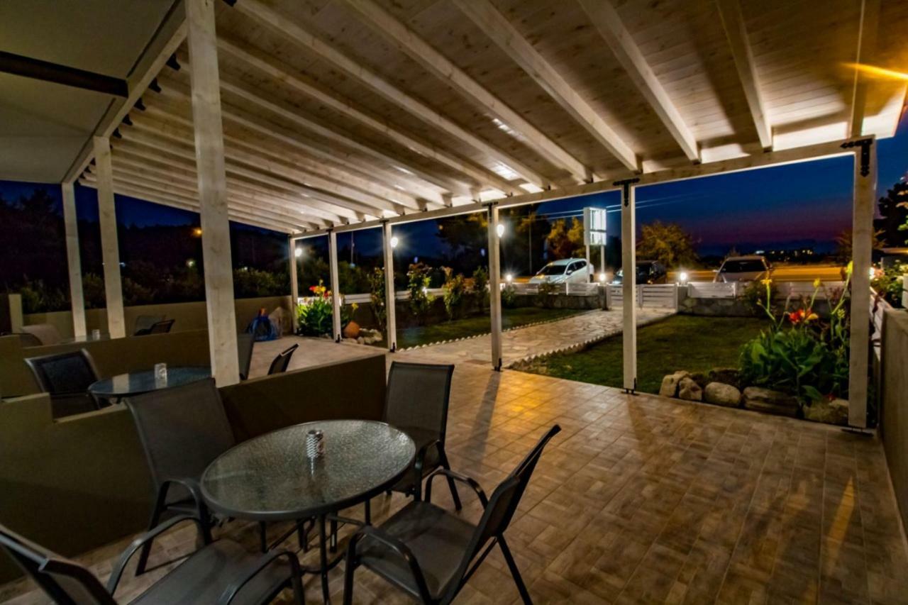 Vickyvillas Néos Marmarás Exterior foto